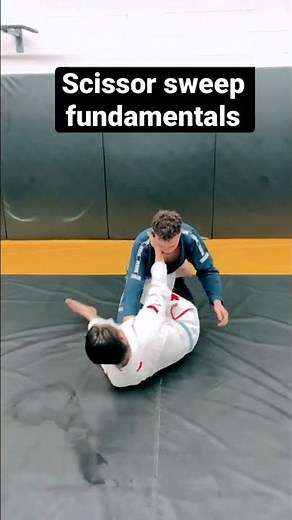 Scissor Sweep from Closed Guard #jiujitsu