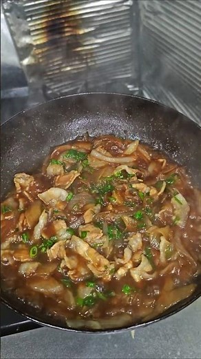 Sweet and spicy stir-fried pork belly and new onions #homemaderecipe