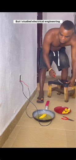 And I study electrical engineering #fyp #viralpost2025 | De Agbero