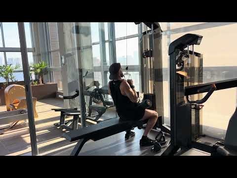 V-Bar Lat Pulldown (Neutral Grip) — Quick Technique Demo