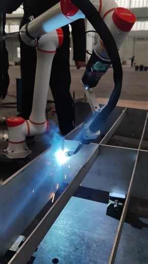 Stainless Steel Welding for Brewery Equipment | Collaborative Welding Robot Solutions #weldingcobot