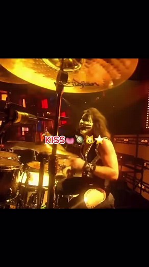 #greenscreenvideo #fyp #foryou #80s #xyzbca #rock #80srock #rock #xyzbca #80s #foryou #fyp #rock #xyzbca #fyp #foryou #foryou #80s #foryou #fyp