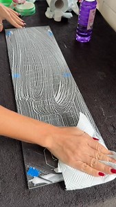 JOYGASM 💖💥 Hi!! Here is an artwork full of JOY to kick off my first post of the new year! (I know it’s Feb already but I’ve been hibernating). Today I am in the studio, paintbrush in hand and have tons of amazing projects coming up - which I can’t wait to share. So many new faces here lately so HELLO and welcome to my little corner of glass, glitter & gold 🤝 Thanks Kelly for this fabulous brief!! @joygasmicliving | Sarah Victoria Gold