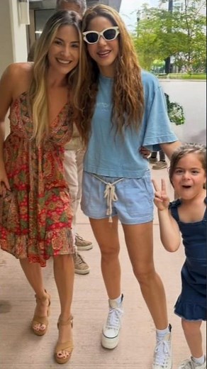 STARS OUTFIT pt.444 Shakira outfit in Miami, Florida 2026