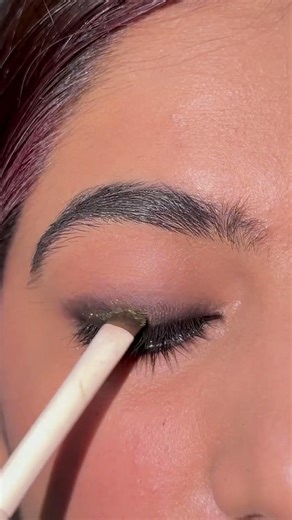 Beginner eye makeup tutorial #partymakeup #partyeyemakeup