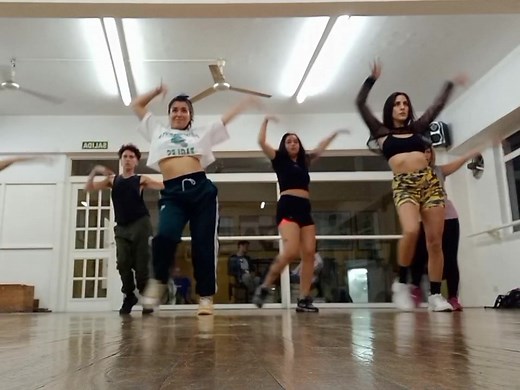 Baile de Pose de Daddy Yankee: Coreografía Trend en TikTok
