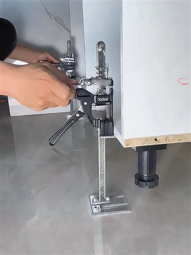 Essential Tools for Lifting Heavy Objects