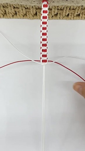 273K views · 2.5K reactions | Bracelet | knot decoration Tutorial DIY Beaded Macrame Bracelet  Dailing Celeste Hernández Q #fblifestyle #crochet #crochetflowers #crochetstitch #knittingandcrochet | Diy Concept | Facebook