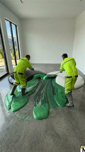 Crafting a 'Royal Malachite' Epoxy Masterpiece! 🟢⬛