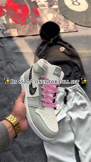 Rs 6500/- only for full set Including -winter hoodie -winter sweatpants -shoe -beenie -socks Best budget outfit for boys ❤️ Message us on instragram or WhatsApp for order 📗 Location: Machhapokhari bypass Instragram @ s_sclothing nepal ❤️ We deliver all over nepal ❤️ #ssclothingcollection #ssclothingnepal #comboset #outfitforboys #bestbudgetoutfit