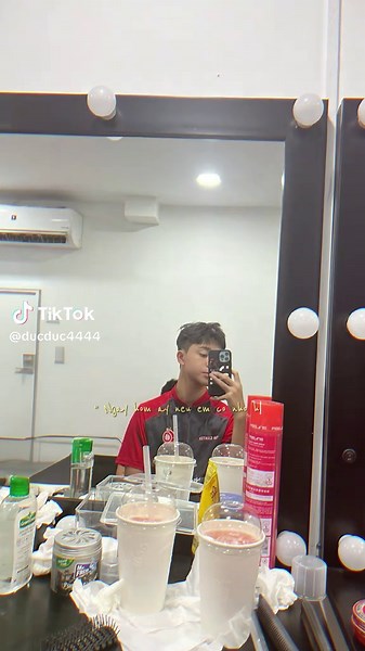 Capturing Stylish Selfies in a Chic Dressing Room