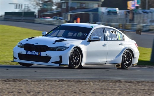 DeLeon smashes Croft touring car lap record at BTCC pre-season test | RACER