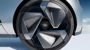 New Opel Frontera Trailer