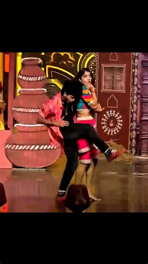 ᴵᴬᴹ _Ƴ𝒂ȿⲏᴡ𝒂𐌽ϯⲏ_ on Instagram: "Part:2 Hittalakka karibeda mava songs Prabhu Deva sir hook moment 🙏 #yashupooja #ZeeKannada #DKD2025 #dancekarnatakadance #yashwanth_official001"