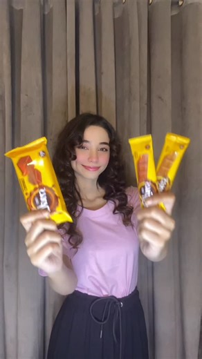 Alina Ali on Instagram: "From the first snap to the final melt, Opus Chocolate delivers pure indulgence in every moment 🍫🤍 @opus.chocolate #DilSeTreat #OpusChocolate #DilwalonKiTreat"