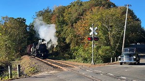 475K views · 10K reactions | The Valley Railroad Steam locomotive #40 passes an old pickup truck as it passes through the Essex Street Crossing at Deep River, CT. Tech Info: iPhone 14 Pro, 6.9 (24mm), f/1.8, 1/350, ISO 80, 4K. #trainphotographer #jimpearsonphotography #thevalleyrailroad #steamtrains | Jim Pearson Photography | Facebook