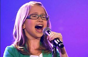 Laura (13) 'I Will Always Love You' - The Voice Kids