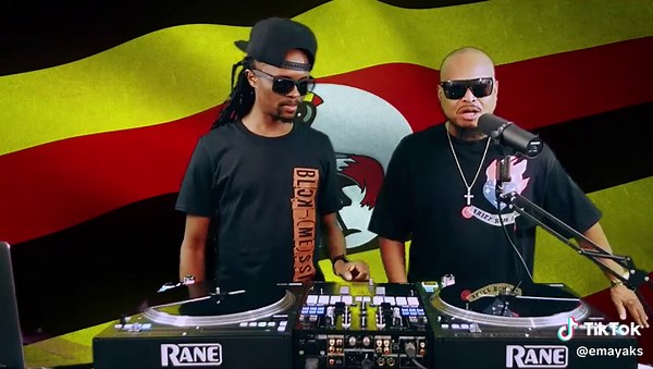 Simple Simon y C Fire Kyle traen reggae a Uganda