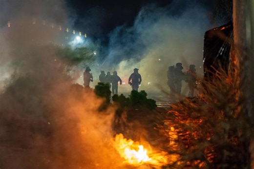 Tensions flare in Minnesota as protesters and federal agents repeatedly square off