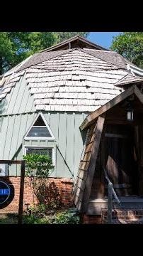 Look at this unique domed house offered as AirBNB on the river near Conway, SC