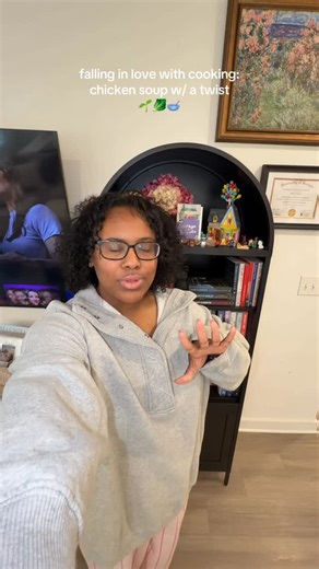 Kendriyana 💌| cooking & lifestyle on Instagram: "The SECOND I feel an itch in my throat, we’re having soup for dinner. Honestly yall I’m so excited for this falling back in love with soup series. I feel like Wade and I are going to end up discovering some of our favorite recipes this year and I can’t wait. This soup was a 10/10. I literally had 3 bowls! #cookwithme #soupseason #fallinginlovewithcooking"