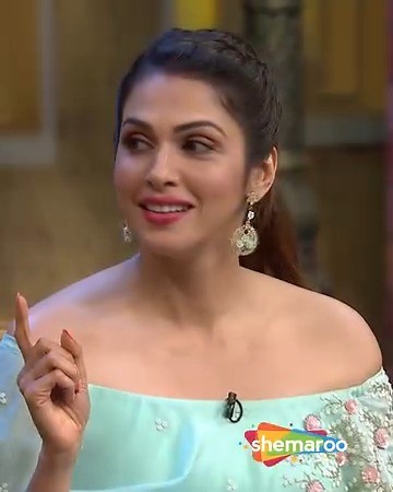 कपिल ने ईशा कोपिकर के साथ किया हसी मजाक | Navjot Singh Sidhu, Archana Puran Singh | Stand-Up Comedy Show | The Kapil Sharma Show | Comedian Kapil Sharma and his eccentric friends and neighbours chat with celebrities across various fields and get them laughing with their wild antics. #Shemaroo #thekapilsharmashow #kapilsharma #kapilsharmacomedy #ComedianKapilSharma #sumonachakravarti #kikusharda #ChandanPrabhakar #KrushnaAbhishek #bhartisingh #RochelleRao #sunilgrover #sunilgrovercomedy #doctorgu