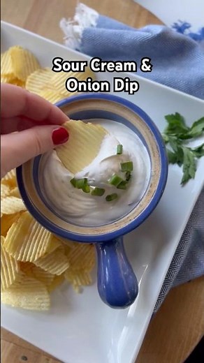 5 Minute Sour Cream and Onion Dip Recipe