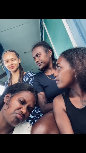 Solomon Islands Music Medley: Riri and Sase