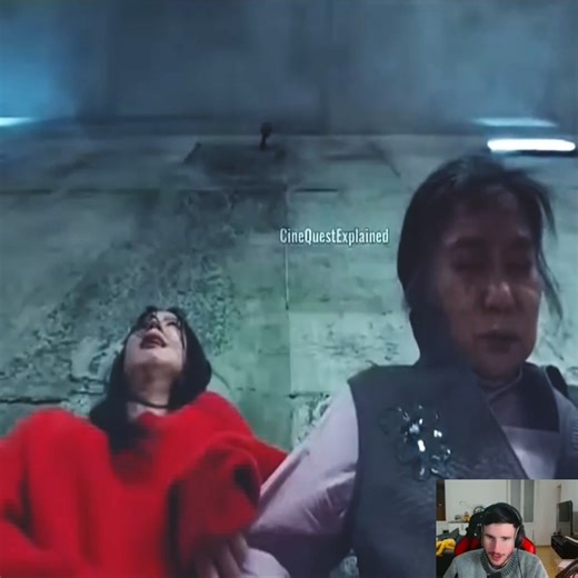 1.7K views · 15 reactions | Collision effrayante entre une grand-mère zombie et le métro ! #films #filmreview #cinema #movie Music Title: Simulacra Artist: Paul Fowler Link: https://business.facebook.com/sound/collection/?sound_collection_tab=sound_tracks&asset_id=945878313567066&reference=artist_attr | Décoder le Cinéma | Facebook