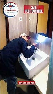 Pemasangan Baiting Gell Kecoa German pada area kitchen hotel