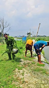 251K views · 4.4K reactions | "Funny prank video dressed as a scarecrow." 藍藍 #funny | Friend media 2.0 | Facebook