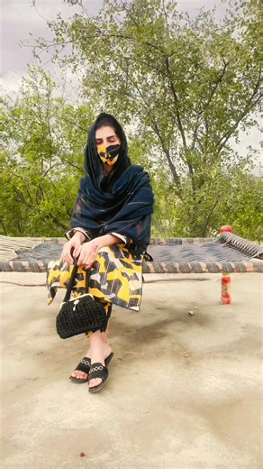 Qabar Tay Likh Marsaa: Siraiki Vlogs by Jiya Khan