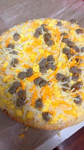 16K views · 706 reactions | Walmart does it again! 10/10 on this breakfast pizza! #walmartfoodfinds | Themhoffers | Facebook