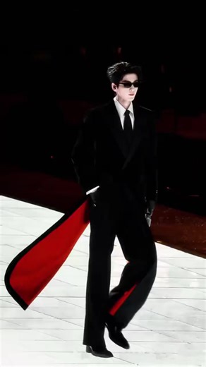 Trương Lăng Hách: Unveiling the Mysterious Charisma