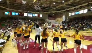 No. 3 Wolves top No. 1 Concordia in five sets! Go Wolves 🐺🏐 | Northern State University