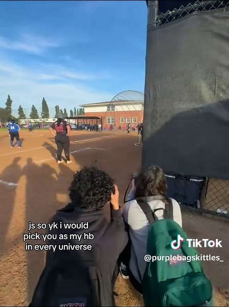 twinem #friendship #aura #hb #friends #fy #camera #universal #twin #foryoupage #softball