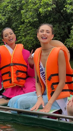 102K views · 3.3K reactions | ADORABLE! Miss Cosmo Cambodia, Miss Cosmo Ukraine, and Miss Cosmo Hong Kong try their hand at Vietnamese folk songs amidst the breathtaking scenery of Ninh Binh Province. #Missosology #MissCosmo #1stMissCosmo #MissCosmo2024 #ImpactfulBeauty | Missosology | Facebook