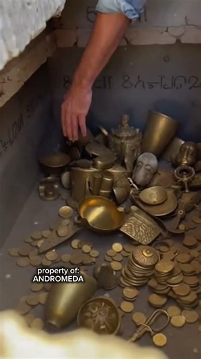 River Drought Uncovers Sunken Merchant Gold 😲 #fyp #gold #viral
