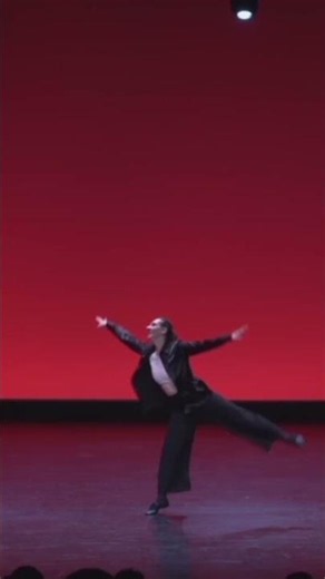 Weightless Corridor short - Modern Dance