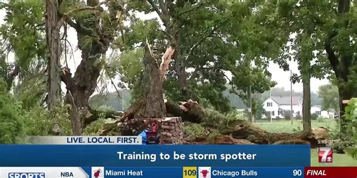 Storm Spotter training sessions available from the National Weather Service
