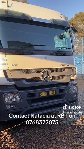 Mercedes Benz Actros V8 Interior Review and Features