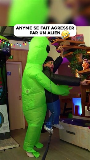 Anyme se fait agresser par un alien 🤣 #anyme #anyme023 #viral