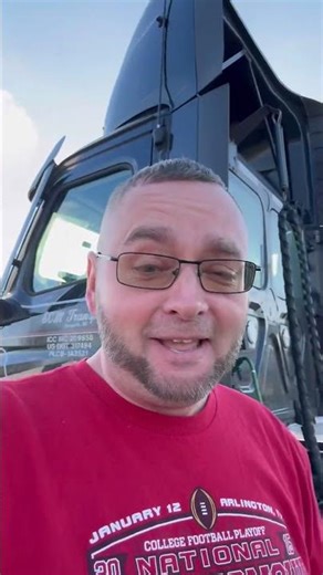 The Ex-Amish truck driver is still a kid at heart lol 🤣🤣￼