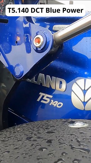 🚜NewHolland T5.140 Dynamic Command_20 Ciągnik T5.140 Dynamic Command™ wyposażony w obniżoną kabinę doskonałą do prac z ładowaczem czołowym. Obejrzyj film na Youtubie: https://www.youtube.com/watch?v=-K99P-7bNxg&list=PLBA772E5FC1D4C7B1&index=10 #NewHollandT490F #Innowacja #KomfortPrac #RolnictwoNowejGeneracji | New Holland Agriculture