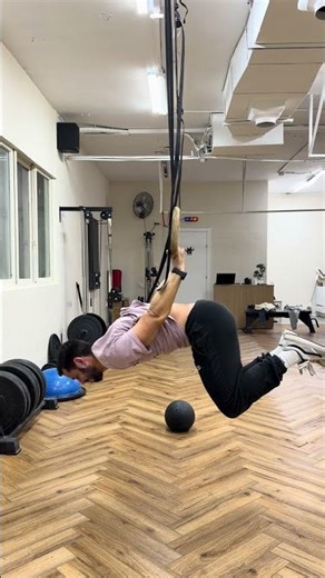 Back Lever - advanced tuck
