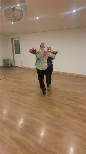 2.12.25 Improvers Quickstep (1/2 Nat Turn, Back Lock, Running Finish, 1/4 Turn to R)