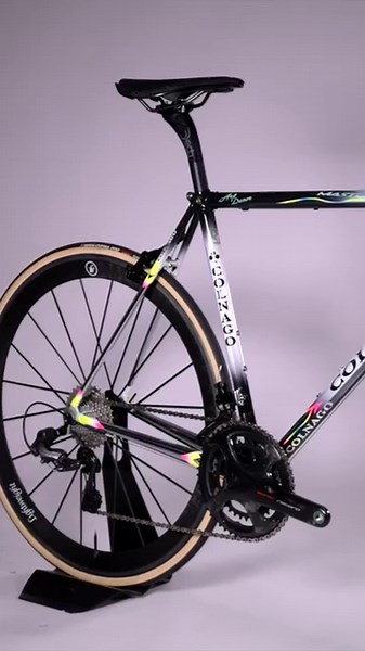 😍 The Colnago Master is a true jewel of timeless style, with its stellar steel tubes, chrome lugs, and the Precisa fork. This Colnago Master is shipping to Hawaii for Flor A. to enjoy! 🌴 Visit the link in our bio to custom-build your next bike. The build specs: Frameset: Colnago Master Drivetrain: Campagnolo Super Record Mechanical Wheelset: Lightweight Meilenstein Obermayer Tubular Tire: Vittoria Corsa Pro Tubular Cockpit: Deda Superzero Stem / Deda Superzero RS Bar Weight: 17.09lbs / 7.75kg