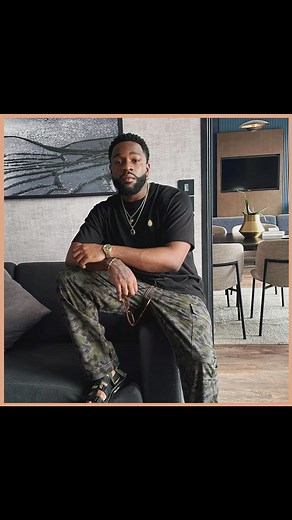 TOUT SUR TAYC ! | 🎶 Un moment magique en acoustique avec Tayc et son talentueux guitariste «Comme Toi» prend une nouvelle vie en douceur. 🎸 | Instagram