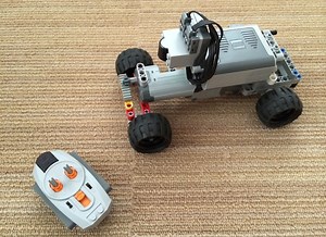 創るは最高の遊び、レゴでつくるオリジナルラジコンカー