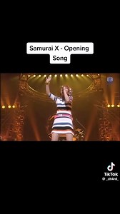 “🎶 Cuando el anime se hacía con alma y energía 🎶 Este opening N 1 de Samurai X, interpretado por Judy and Mary, siempre nos llena de nostalgia. 😍💥 ¿A quién no le hace cantar cada vez que suena? ✨ Sobakasu no solo es un opening, ¡es un himno de nuestra infancia! ✨ 🙌🇯🇵 ¿Cuántos lo cantamos en voz alta sin saber japonés? 😅 ¿Se la saben? Si al ver el reel la cantaste, perdiste 😝💕😂 . . . #anime #samuraix #kenshin #sobakasu #judyandmary #anime90s #otaku #nostalgiaanime #retroanime #animemus